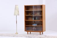 Zeitlose Vintage Glas Vitrine | Mid Century Bücherregal 60er Jahre |  Retro Regal Holz Esche Schiebetüren Berlin - Tempelhof Vorschau