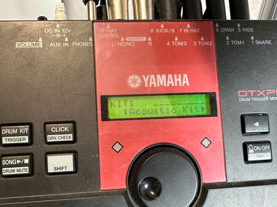 Yamaha DTX Plorer E Drum Schlagzeug mit Verstärker in Leuterod