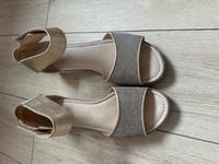 Gabor Sandalen Gold Größe 9,5 Hessen - Jossgrund Vorschau