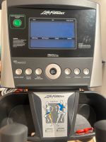 Life Fitness Crosstrainer Studioqualitat NP 4.000€ Kr. München - Grünwald Vorschau