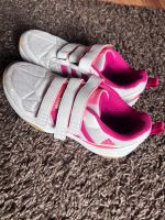 Adidas Turnschuhe sneaker hallengeeignet gr. 36 weiß pink Nordrhein-Westfalen - Solingen Vorschau