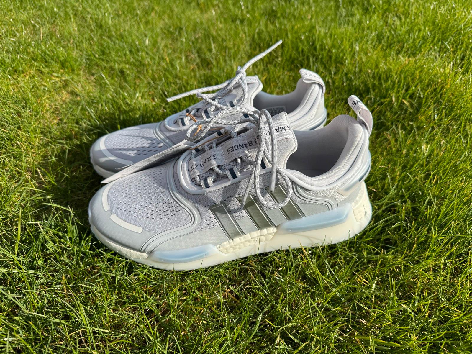 Adidas NMD V3 GroBe 42 1 3 NEU NP 170 in Nordrhein Westfalen Duren kleinanzeigen