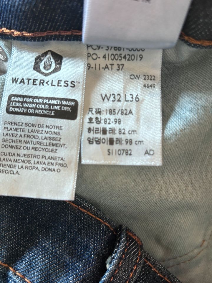 Levi’s Western Fit Levi’s Jeans W32 L36 Neu mit Etikett in Berlin