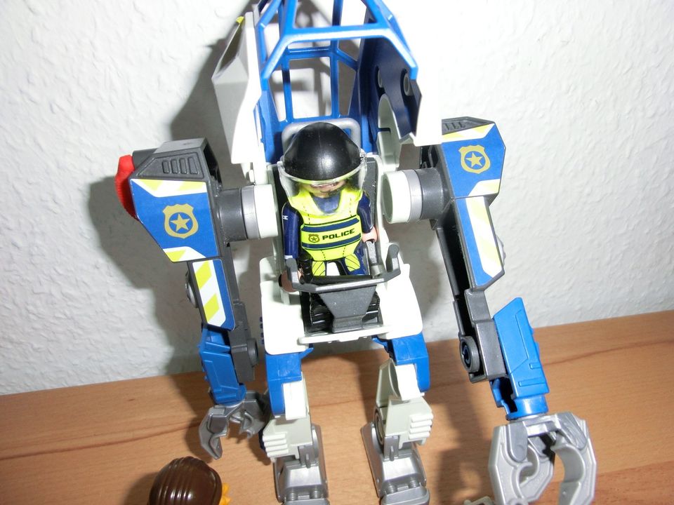 Playmobil 70571 Polizei-Roboter in Bautzen