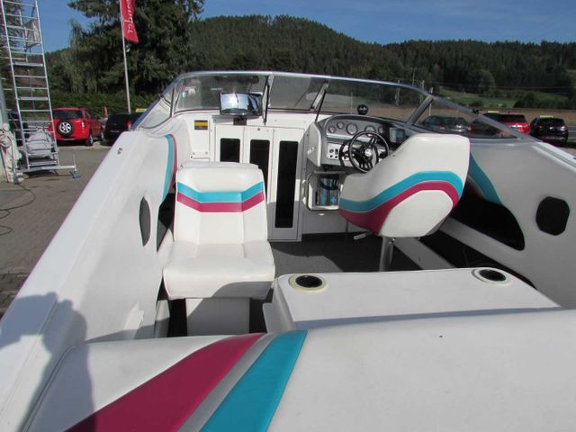 Sportboot Centra 196 Royale mit Trailer nur 60 Betriebstunden !!! in Kronach