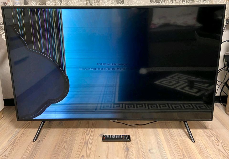 Samsung UHD TV 55zoll (Bildschirmschaden) in Alsdorf