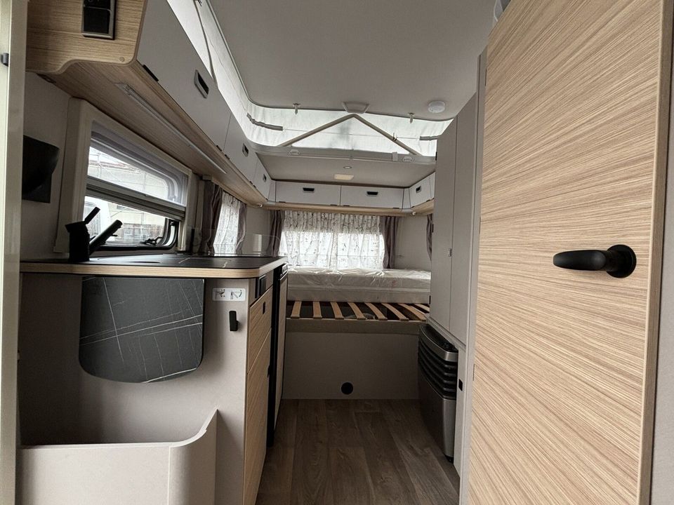 HYMER / ERIBA / HYMERCAR Eriba Touring 530 1.500 Kg, Nugget Gold Edition in Celle