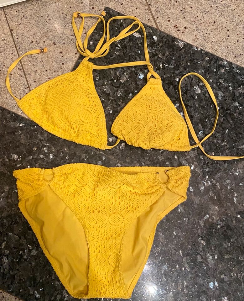 Gelber Triangel Bikini in Überherrn