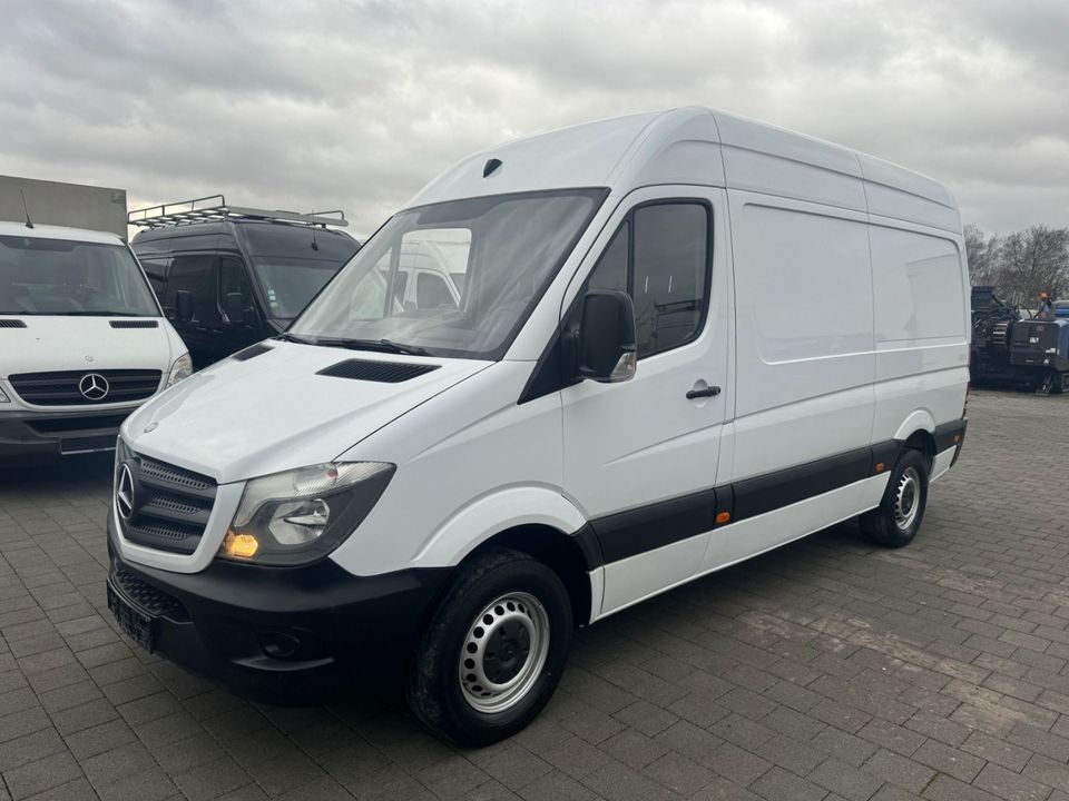 Mercedes-Benz Sprinter L2H2 TüV AHK Kasten in Bedburg