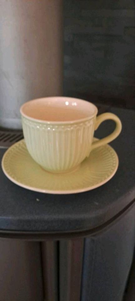 Greengate cup & saucer Alice pale green,Eierbecher mit Löffel in Esselbach