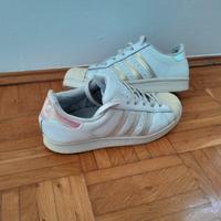 ADIDAS SUPERSTAR LEDER SNEAKER IN GR.38 Bayern - Regensburg Vorschau