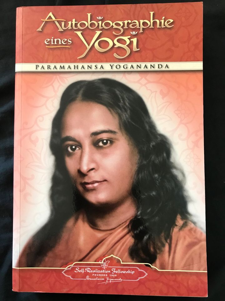 Buch Autobiografie eines Yogi in Leimen