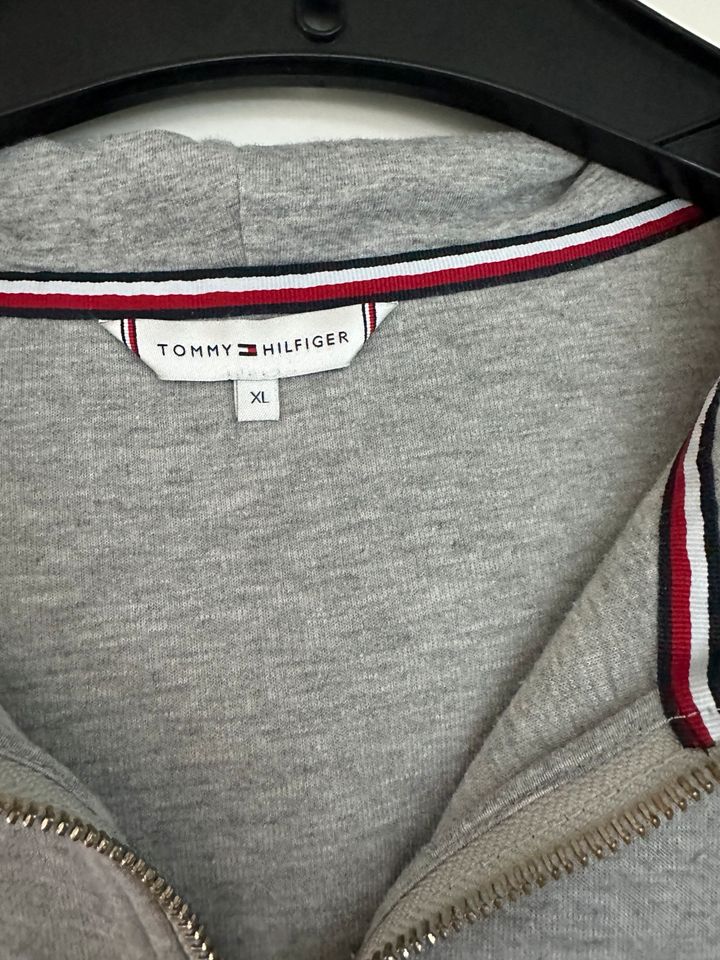 Tommy Hilfiger Zippojacke in Zeuthen