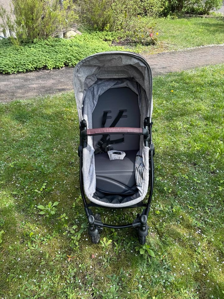 Kinderkraft Kinderwagen 3 in 1 Buggy Babyschale zusammenklappbar in Röbel