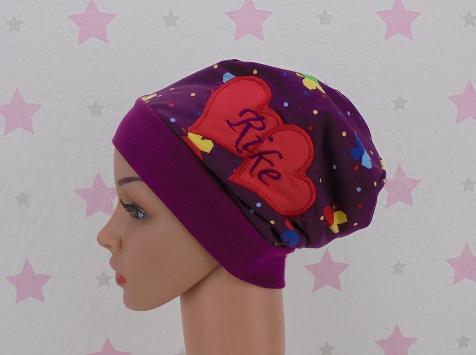 pinkeSterne * Beanie mit Namen HERZEN Schmetterlinge Mütze Lila in Zehrental