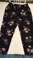 Damen Sommerhose Schlupfhose Gr. 38 schwarz/geblumt Yessica C&A Baden-Württemberg - Mühlhausen Vorschau