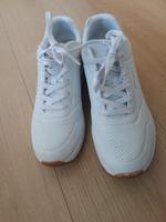 Neuwertige Skechers Gr 40, 41, Los Angeles, weiß,  Aktion Hermes Bayern - Lohr (Main) Vorschau
