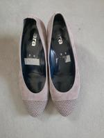Ara Pumps grau/braun Wildleder 42 (8 G) neu Hamburg-Mitte - Hamburg Wilhelmsburg Vorschau
