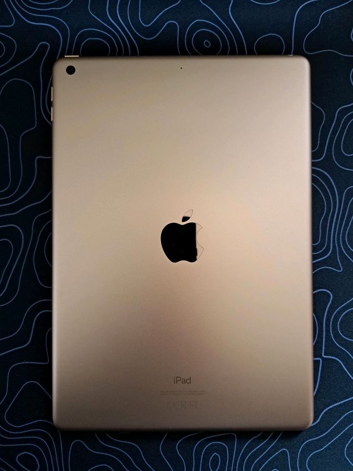 iPad 8. Generation 128 GB Rosé Gold in Waldbrunn