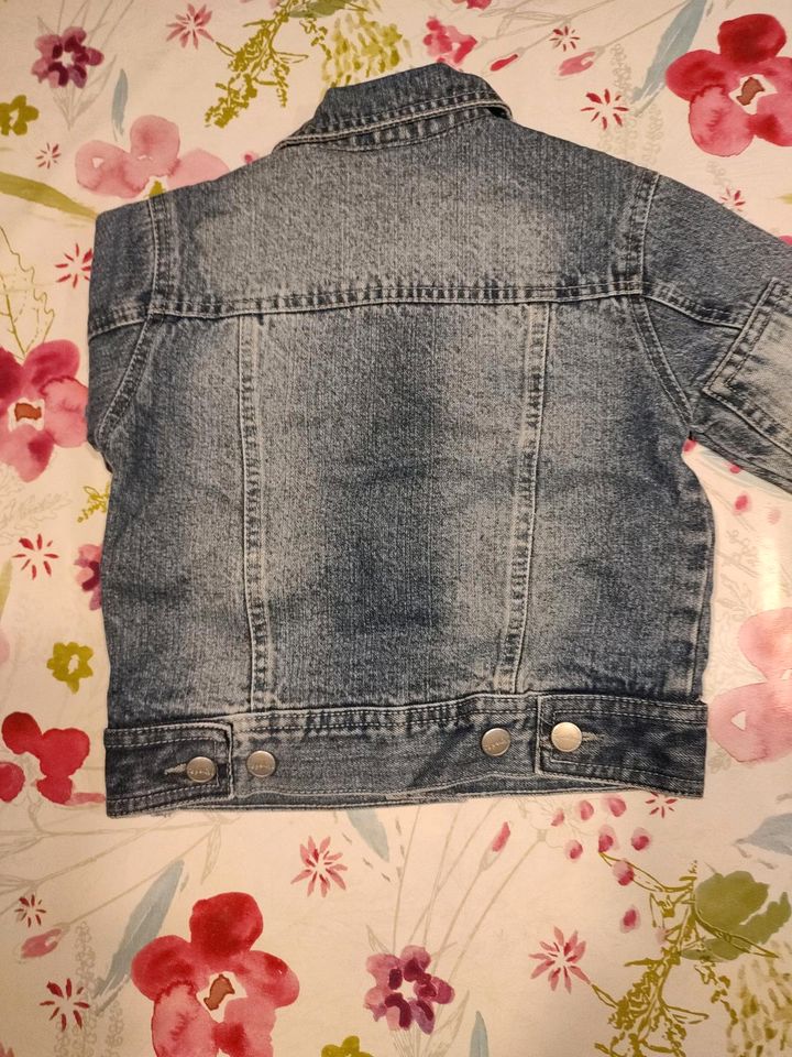 Jeansjacke gefüttert in Gr. 98 in Flechtingen