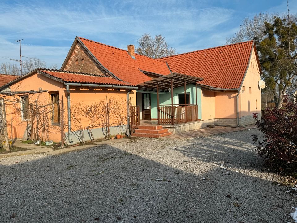 Große Haus in Ungarn zu verkaufen in Freiburg im Breisgau