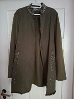 tredy Jacke in khaki mit Nieten Gr. L *NEU Sachsen - Grimma Vorschau