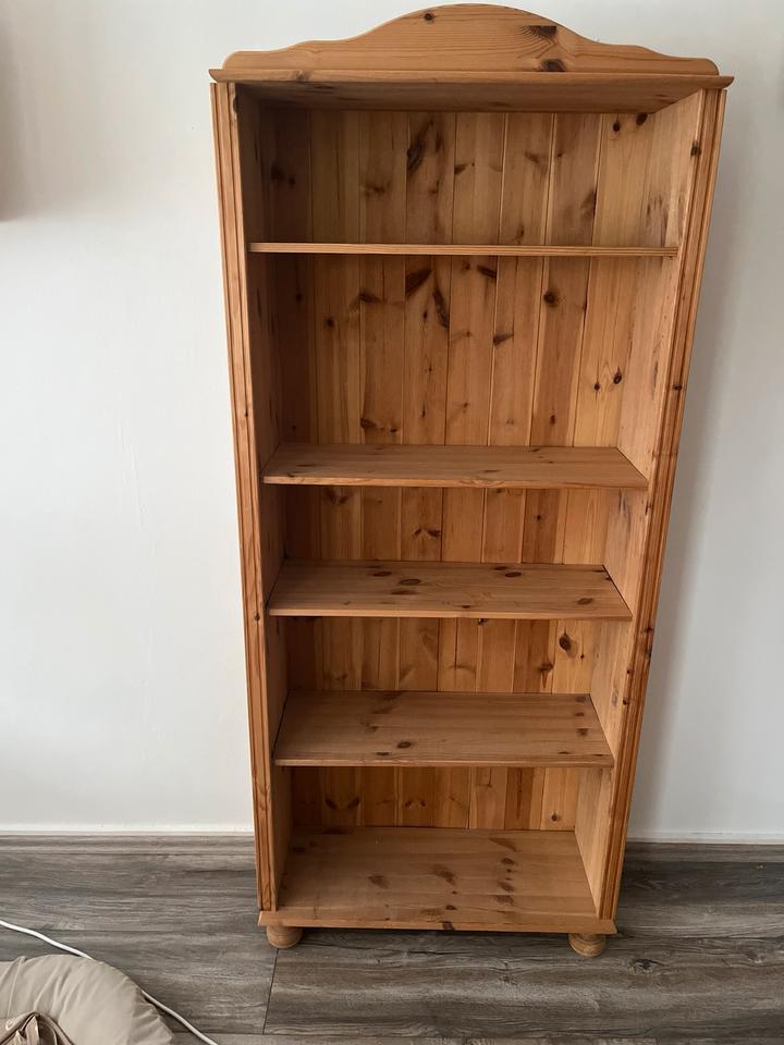 Regal, Bücherregal zu verschenken für Selbstabholer in Brunsbuettel