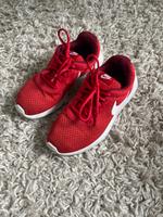 Nike Tanjun rot 42,5 27cm Nordrhein-Westfalen - Hamminkeln Vorschau