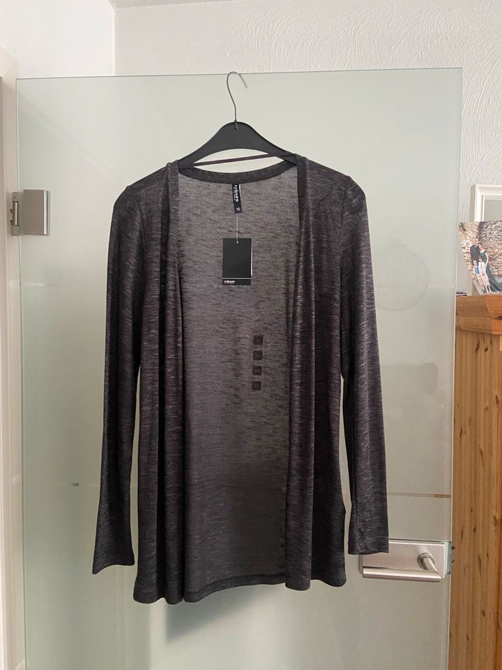 Neu mit Etikett! Lange, dünne Sommer Strickjacke Gr. XS Cardigan in Gevelsberg