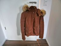 Neuwertige Winterjacke Wintermantel tailliert braun Orange S Bayern - Adelsried Vorschau