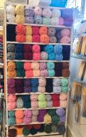 Neu Himalaya Dolphin Baby Chenille Wolle Amigurumi häkeln Stricke Friedrichshain-Kreuzberg - Friedrichshain Vorschau