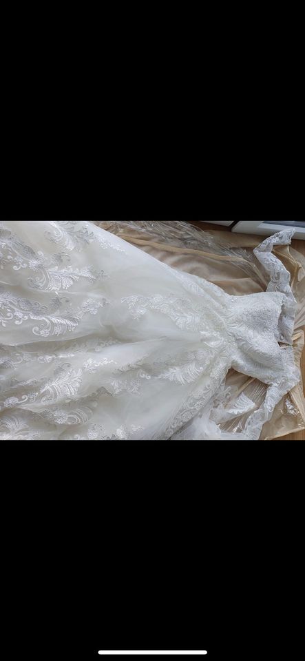 Brautkleid Hochzeit Kleid Gelinlik in Wiesbaden