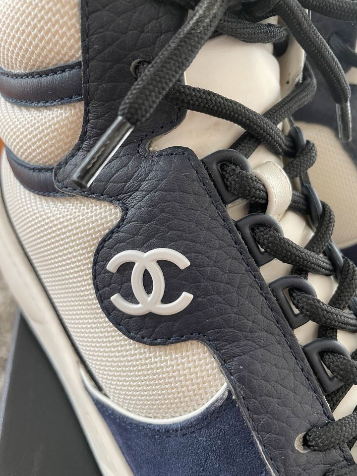 Chanel Sneaker High Top in Berlin