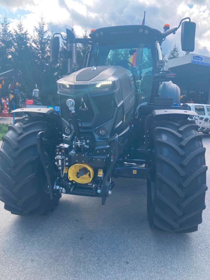 Deutz Fahr Agrotron 6210 RC Shift, Matt grün in Schlettau