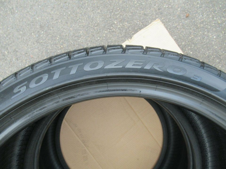 2x Pirelli Sottozero 295 30 ZR 20 Winterreifen Profil 4-5mm in Königswinter