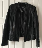 Schwarze Bikerjacke Lederjacke Gr. 40 Bayern - Bamberg Vorschau