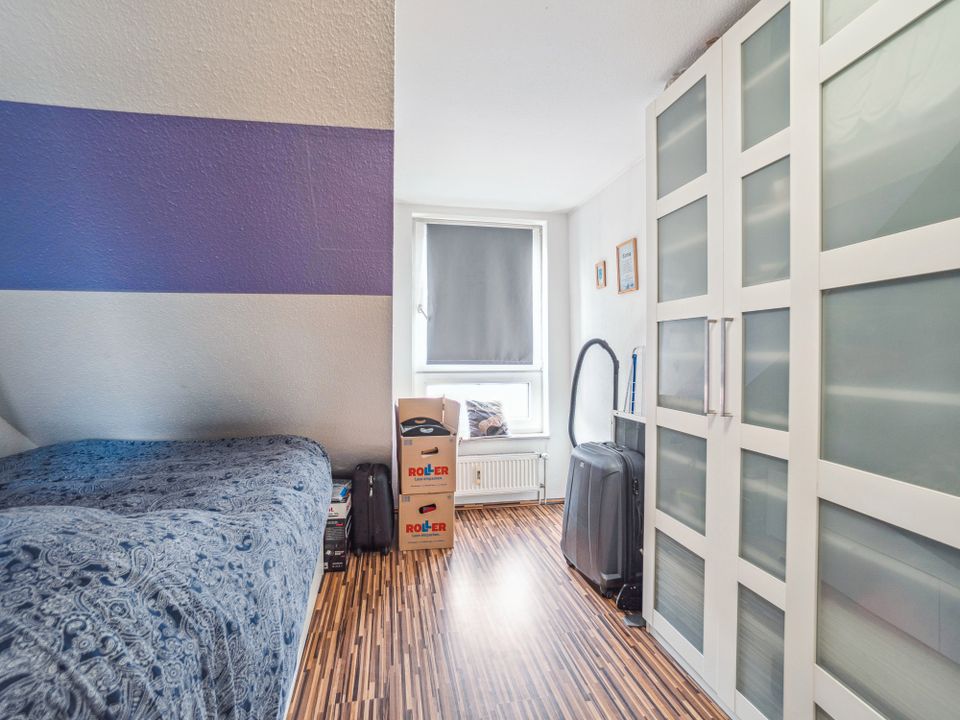 Möblierte 2-Zimmer-Wohnung mit ca. 63 m² Wohnfläche und Balkon in zentraler ruhiger Lage D-Oberbilk in Düsseldorf