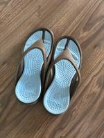 Crocs Sandalen/Zehenschuhe unisex, Gr. 38 Niedersachsen - Papenburg Vorschau