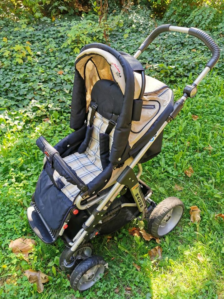 Kinderwagen Hartan Racer S + Kombitragetasche in Frankfurt am Main