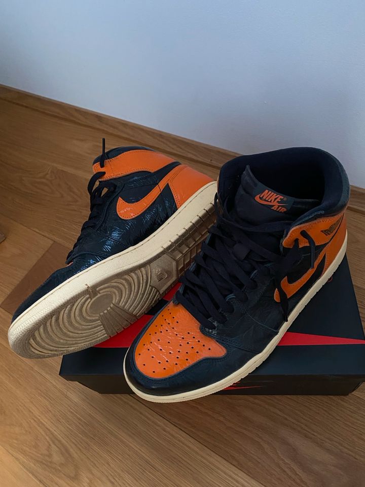 Jordan 1 Retro High OG Shattered Backboard 3.0 US12/EU46 in Offenbach