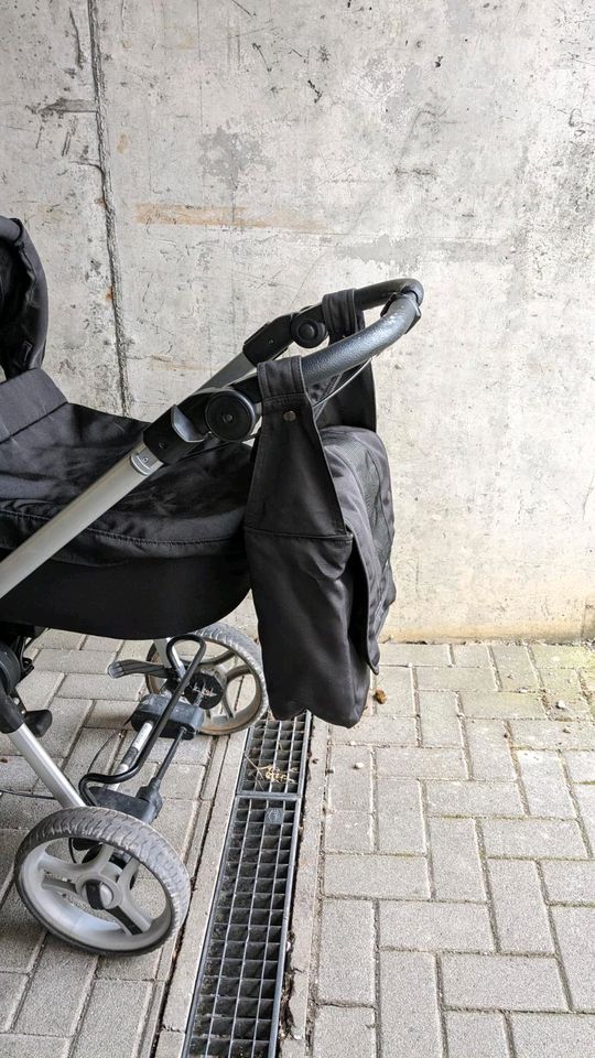 Einen Teutonia Kinderwagen 3 in 1 in Gottmadingen