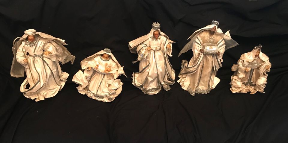 5 Krippenfiguren aus Pappmaché kunstvoll neu in Zandt