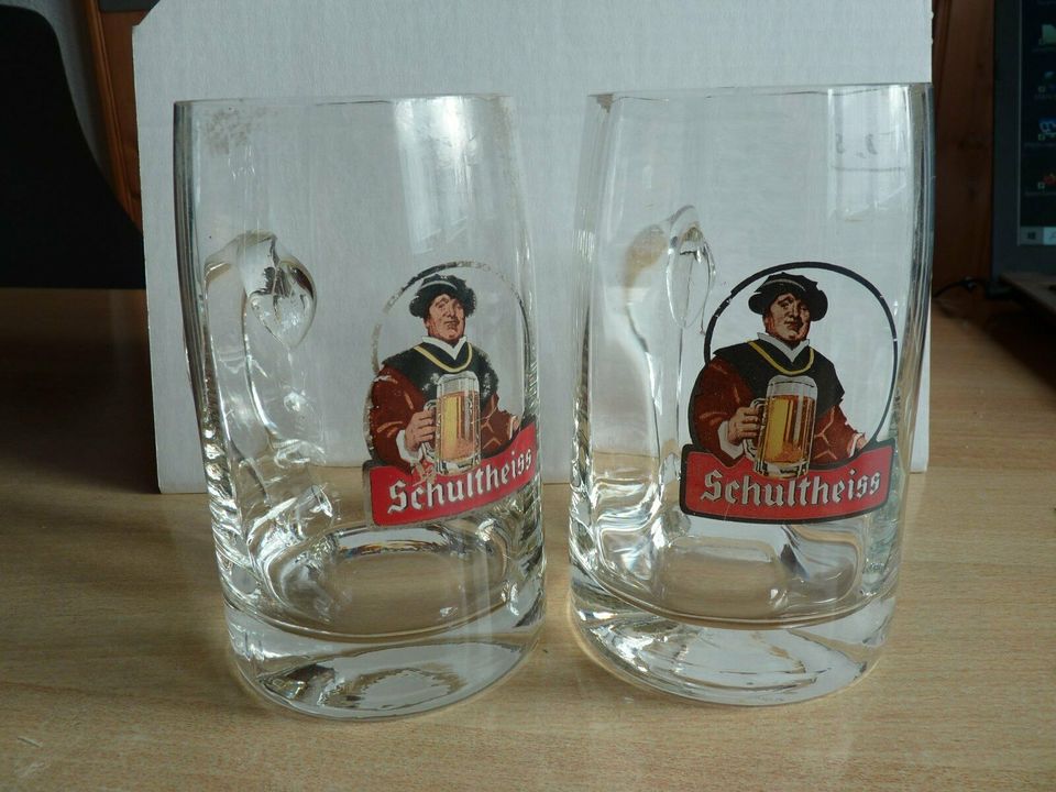 Alte Schultheiss-Bierkrüge , Glas, faciert+ 0,5 l, 2 Stück in Köthen (Anhalt)