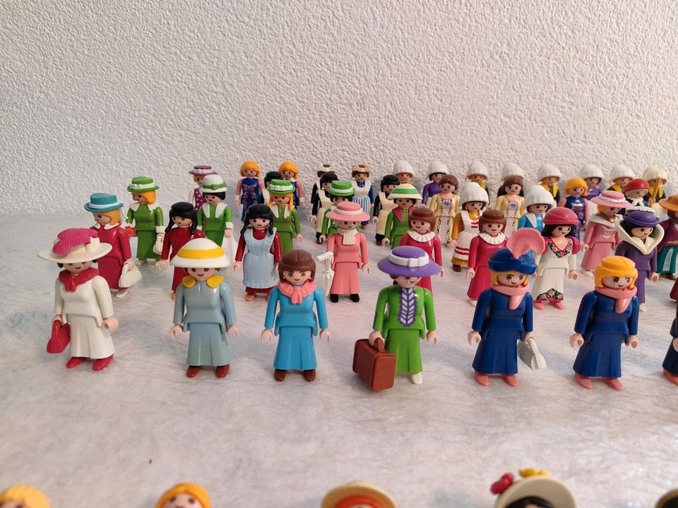 Playmobil Nostalgie Figuren Damen Frauen 1900 rosa Serie in Günzburg