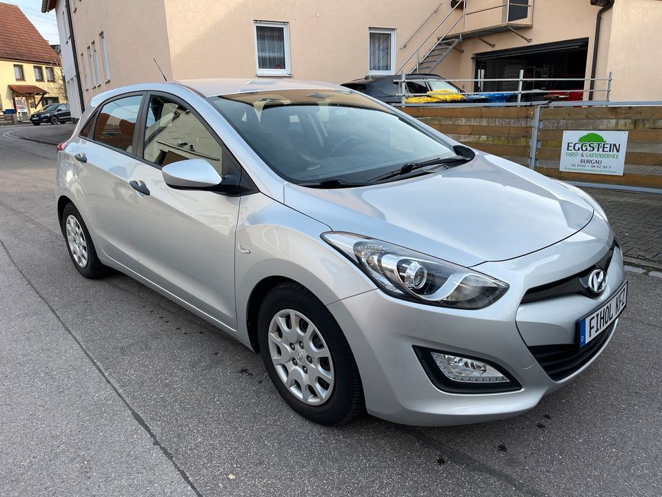 Hyundai i30 1,4 Diesel Klima Einparkhilfe in Burgau