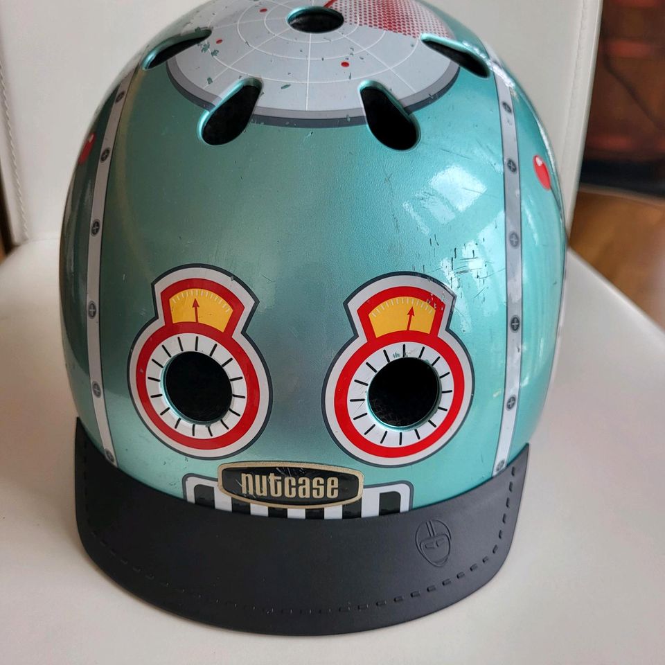 Nutcase Fahrradhelm Roboter, XS, 48-52 cm., inkl. Versand nach DE in Düsseldorf