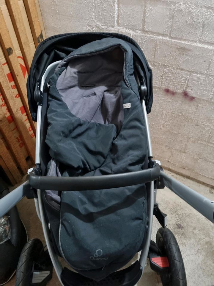 Quinny Buzz Xtra Kinderwagen + Babyschale in Göttingen