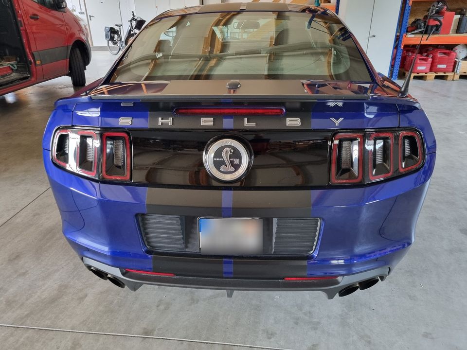 Shelby GT 500 5.8 L. Baujahr 2014 blau in Erligheim