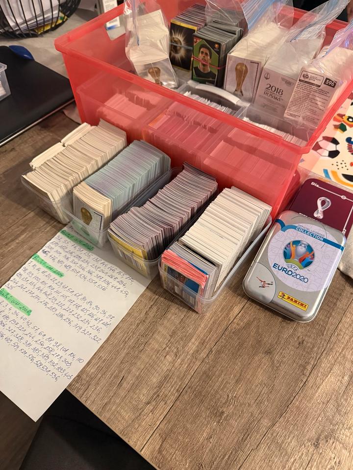 Panini EM und WM 1998, 2000, 2002, 2004, 2006 bis 2024 Tauschen in Aerzen