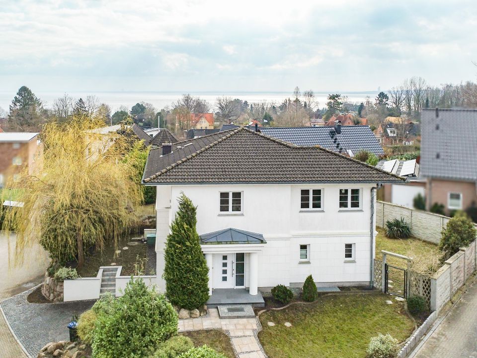 Einzigartige Villa mit Blick über die Ostsee in Sierksdorf